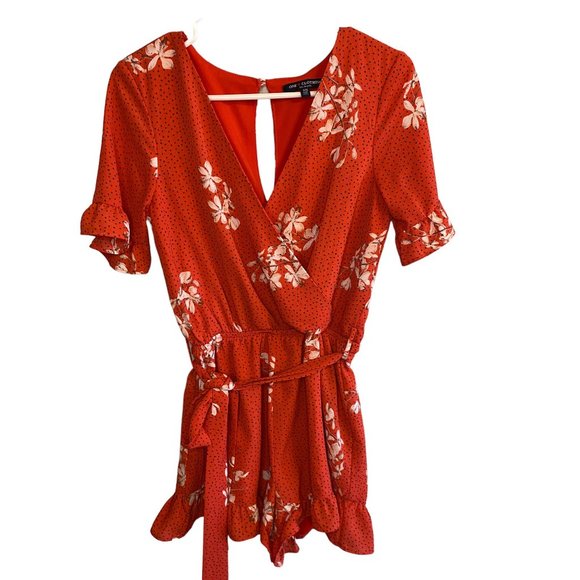 One Clothing Los Angeles Red White Floral Romper Women's XS - Picture 2 of 13